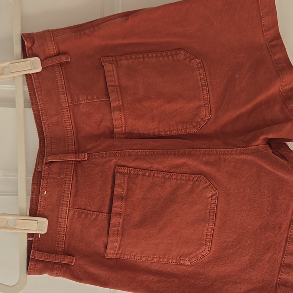 LOFT Welt Pocket Denim Jean High Rise Shorts - Picture 4 of 6